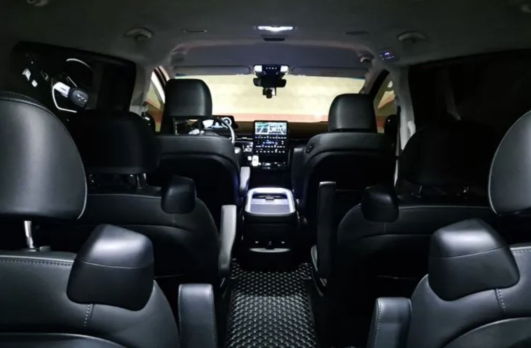 Hyundai Staria foto 3