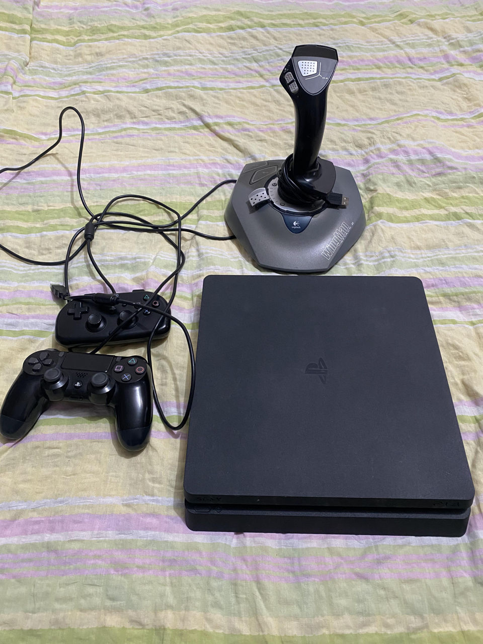 Sony Playstation 4 SLIM  500gb foto 2