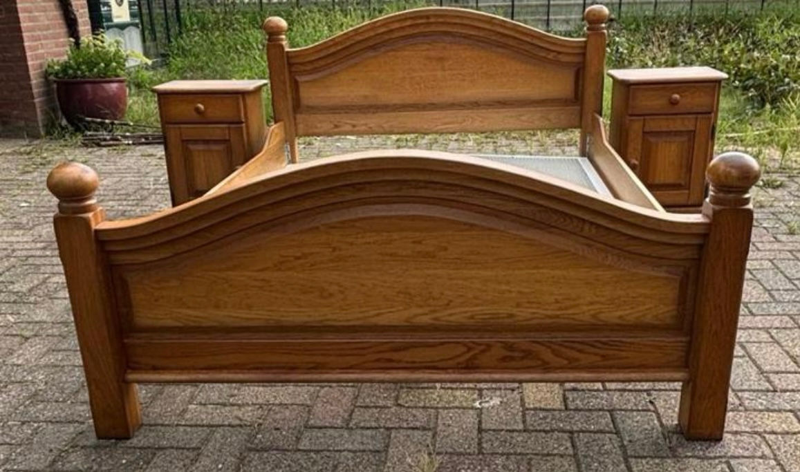 Vand dormitoare din lemn natural foto 9