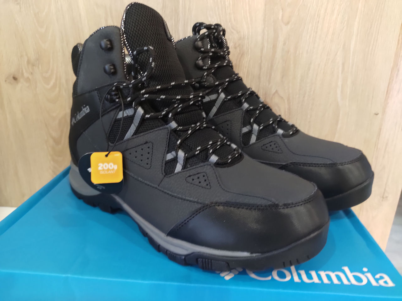 Columbia Men's Liftop III Snow Boot, Insulated, HighTraction Grip