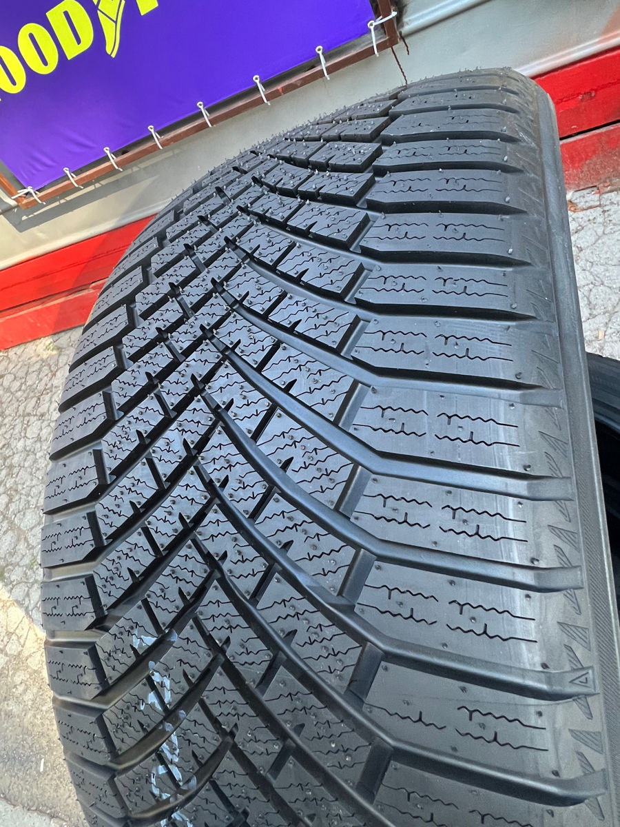 295/40 R21 Yokohama BlueEarth V906/ Доставка, livrare toata Moldova foto 4