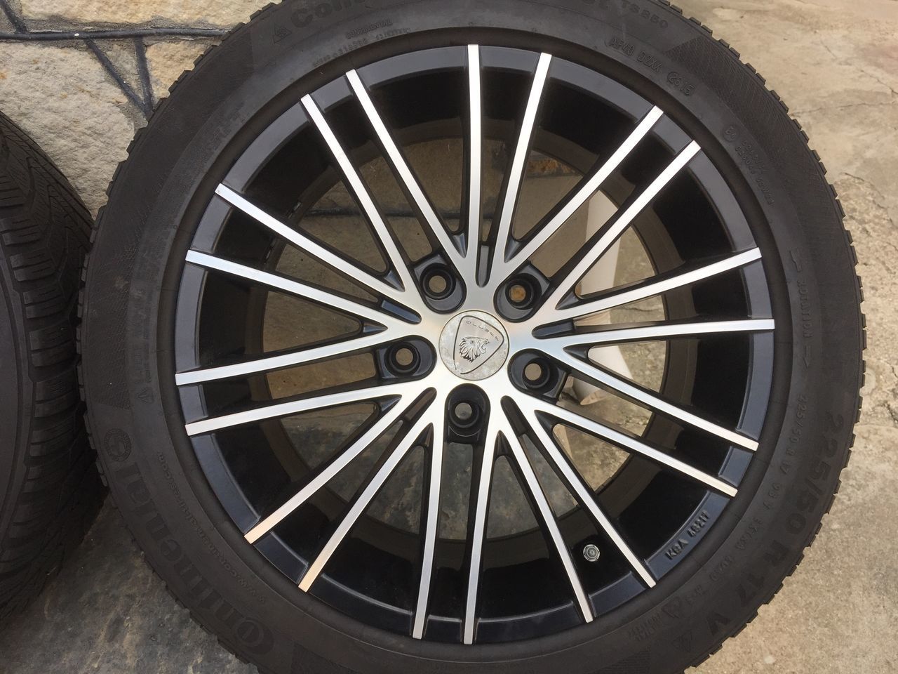 R17 5x120 225/50 , 4 мм, 5 x 120 17 225 / 50 BMW VW T5 T6 jante