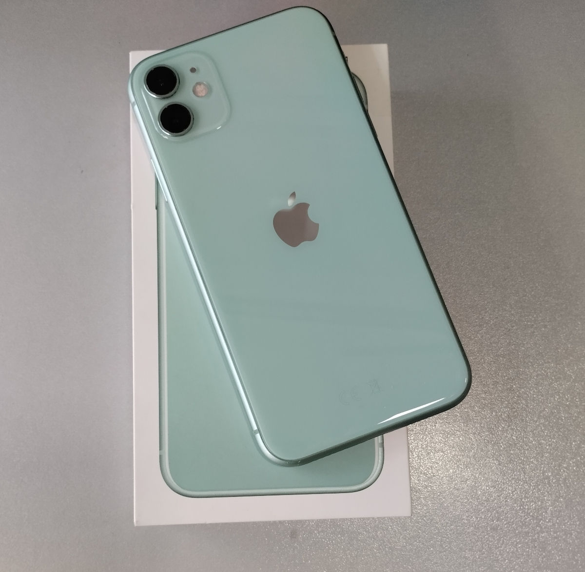 Apple iPhone 11 4/64Gb foto 0