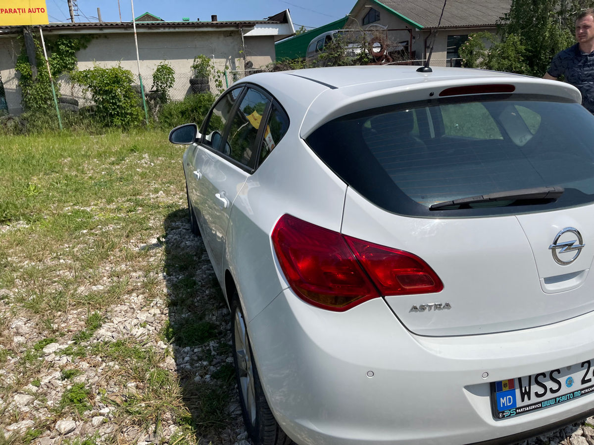 Chirie auto in Balti 12 euro reduceri total la maxim!!! foto 5