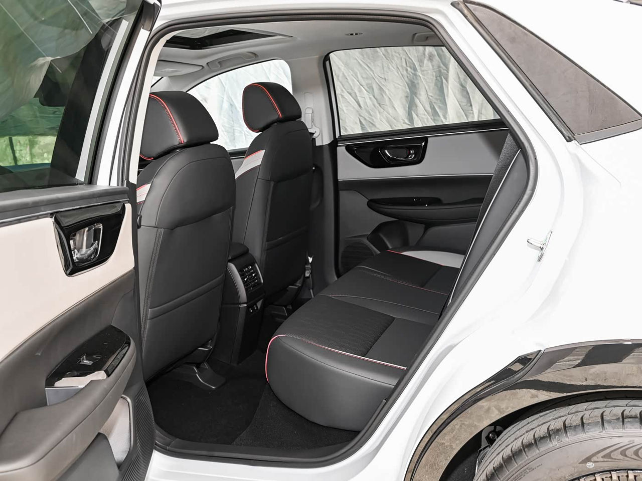 Honda e:NS2 фото 16