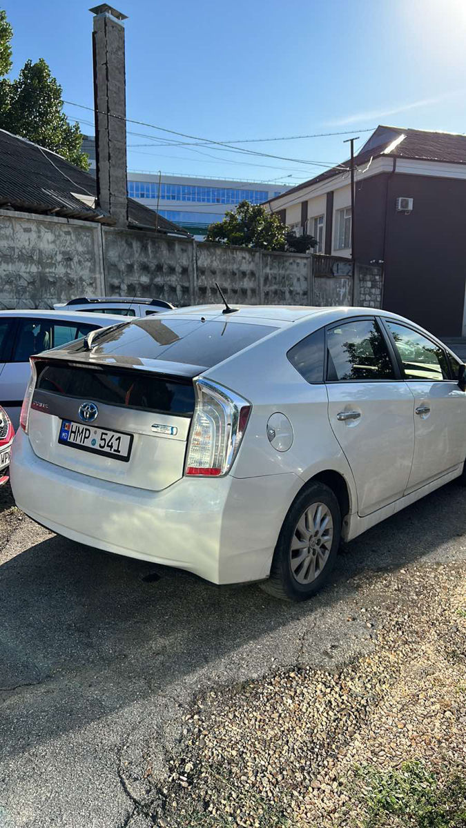 Chirie auto , Arenda auto, Rent a car foto 4