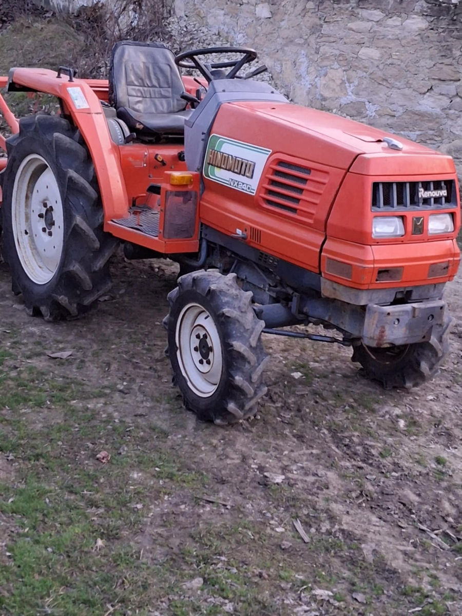 Minitractor japonez recent adus Cubota  240 de 24 cai stare foarte buna foto 1