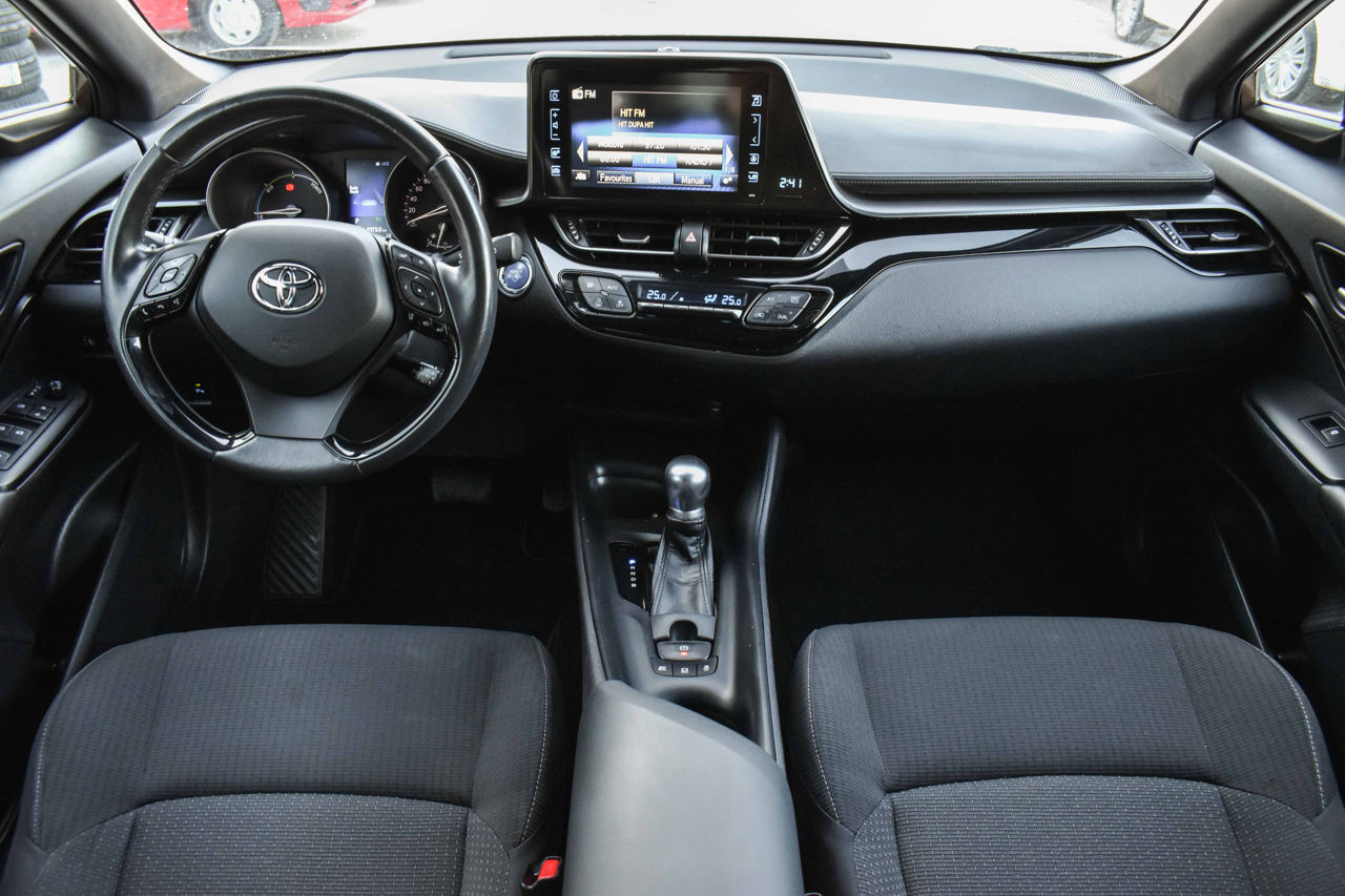 Toyota C-HR foto 7