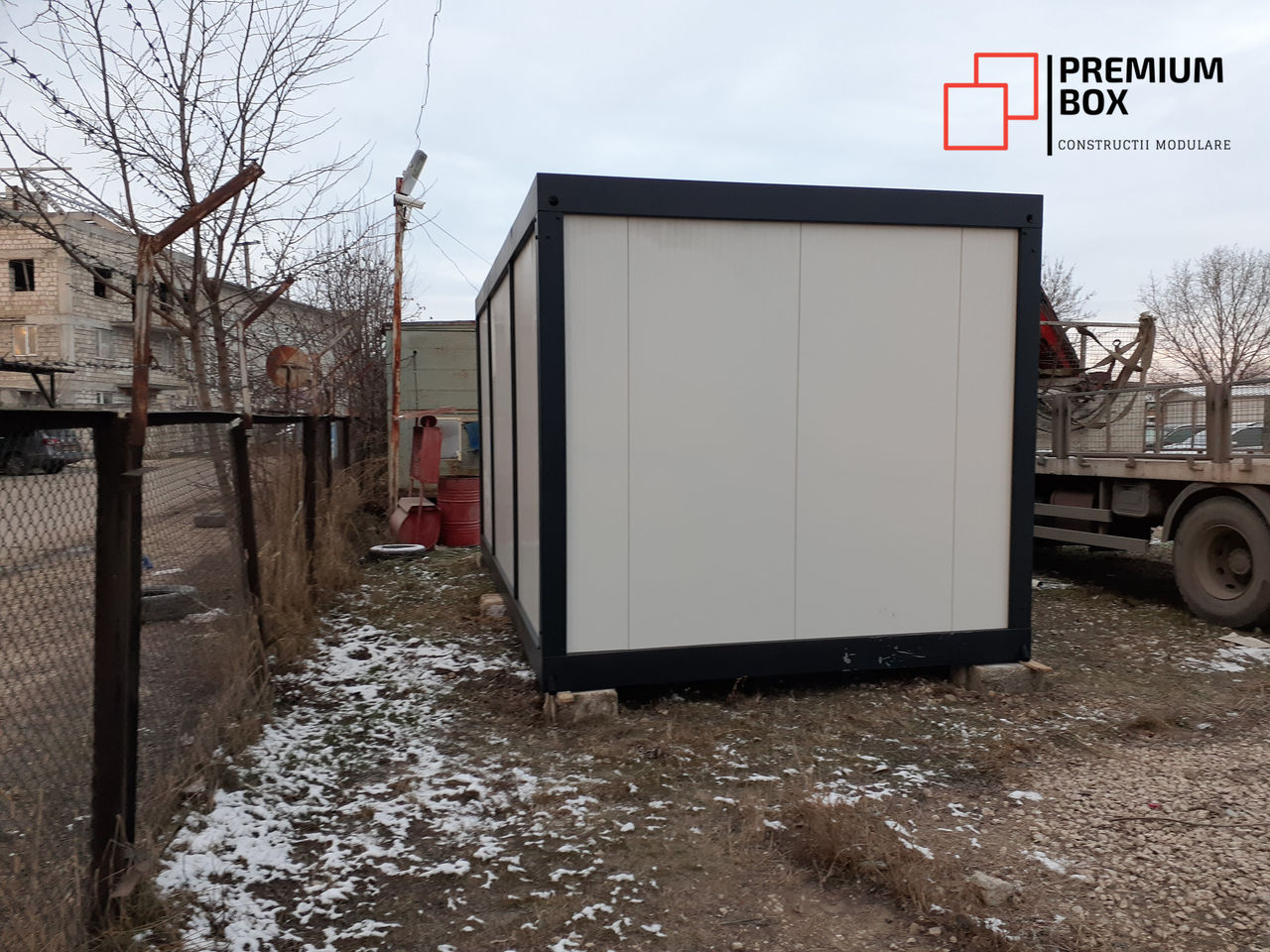 Construcție modulară cu destinație birou. Dimensiuni externe totale 6000mm x 3000mm x 2800mm foto 3