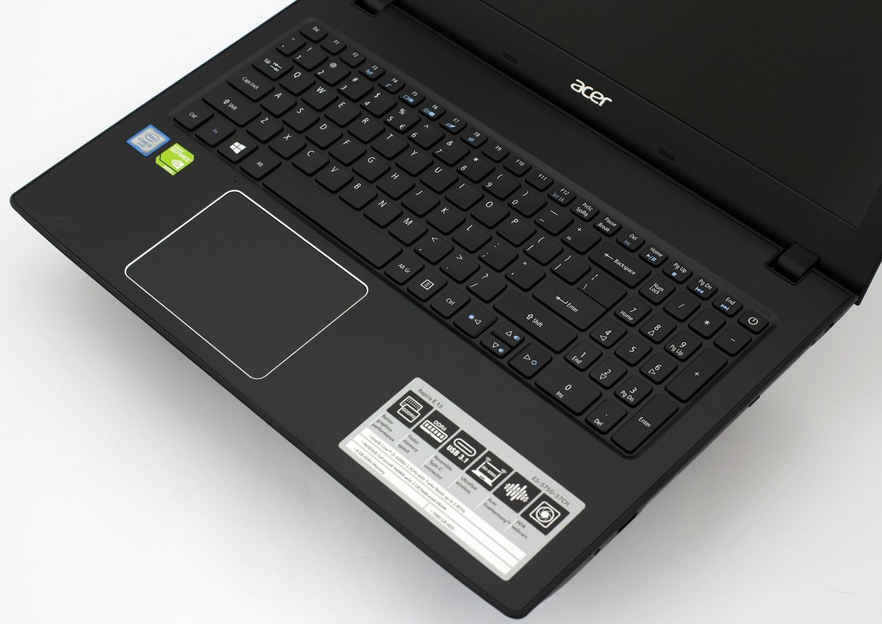 Новый 2017г - Игровой Acer E5-575G на Intel Core i7-7500 + GeForce 940MX  (VRAM 4Gb), 12Gb Ram !!!