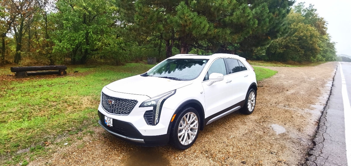 Cadillac XT4 foto 0