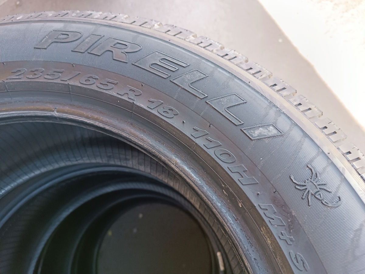 Шины 235/65 R18  фото 1
