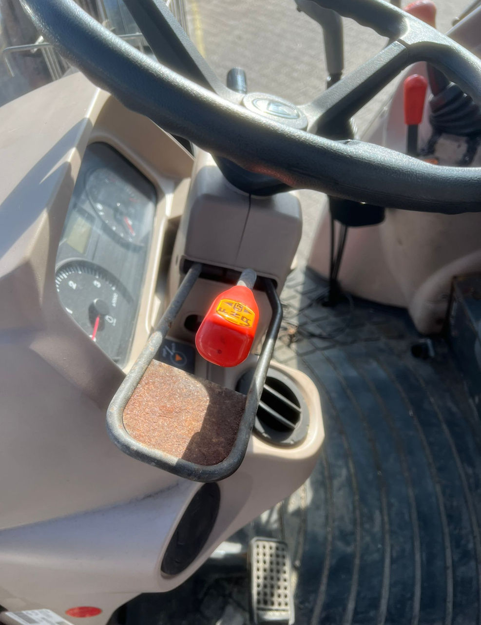 Kubota M6040  foto 11