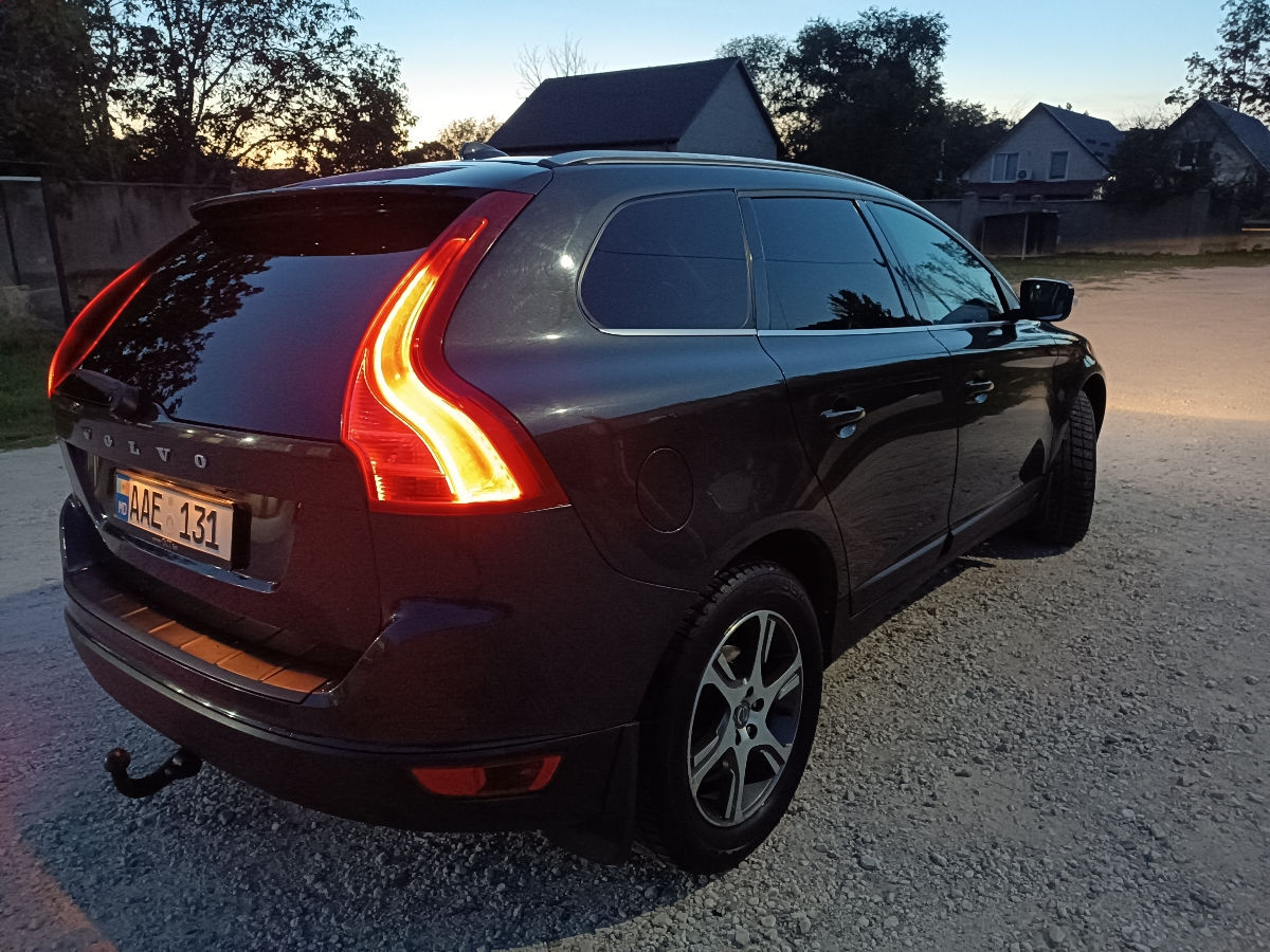 Volvo XC60 foto 9