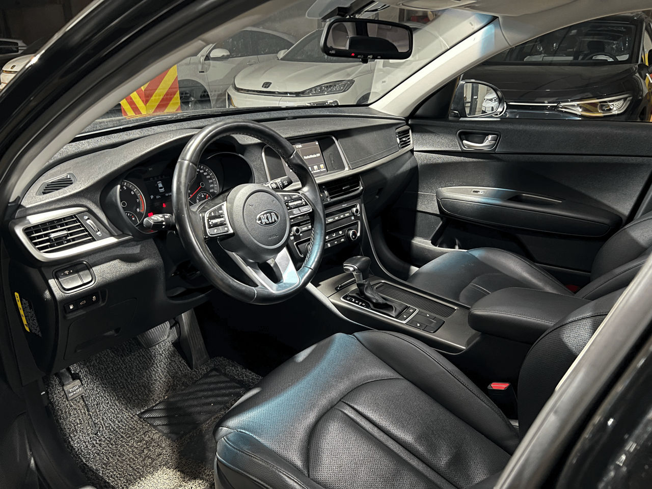 KIA K5 foto 8