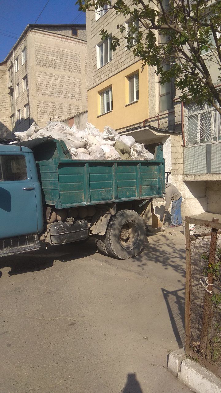 Вывоз мусора  Evacuarea gunoiului. Зил. Zil foto 9