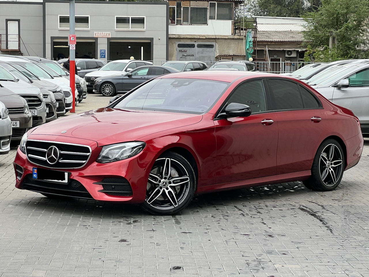 Mercedes E-Class foto 0