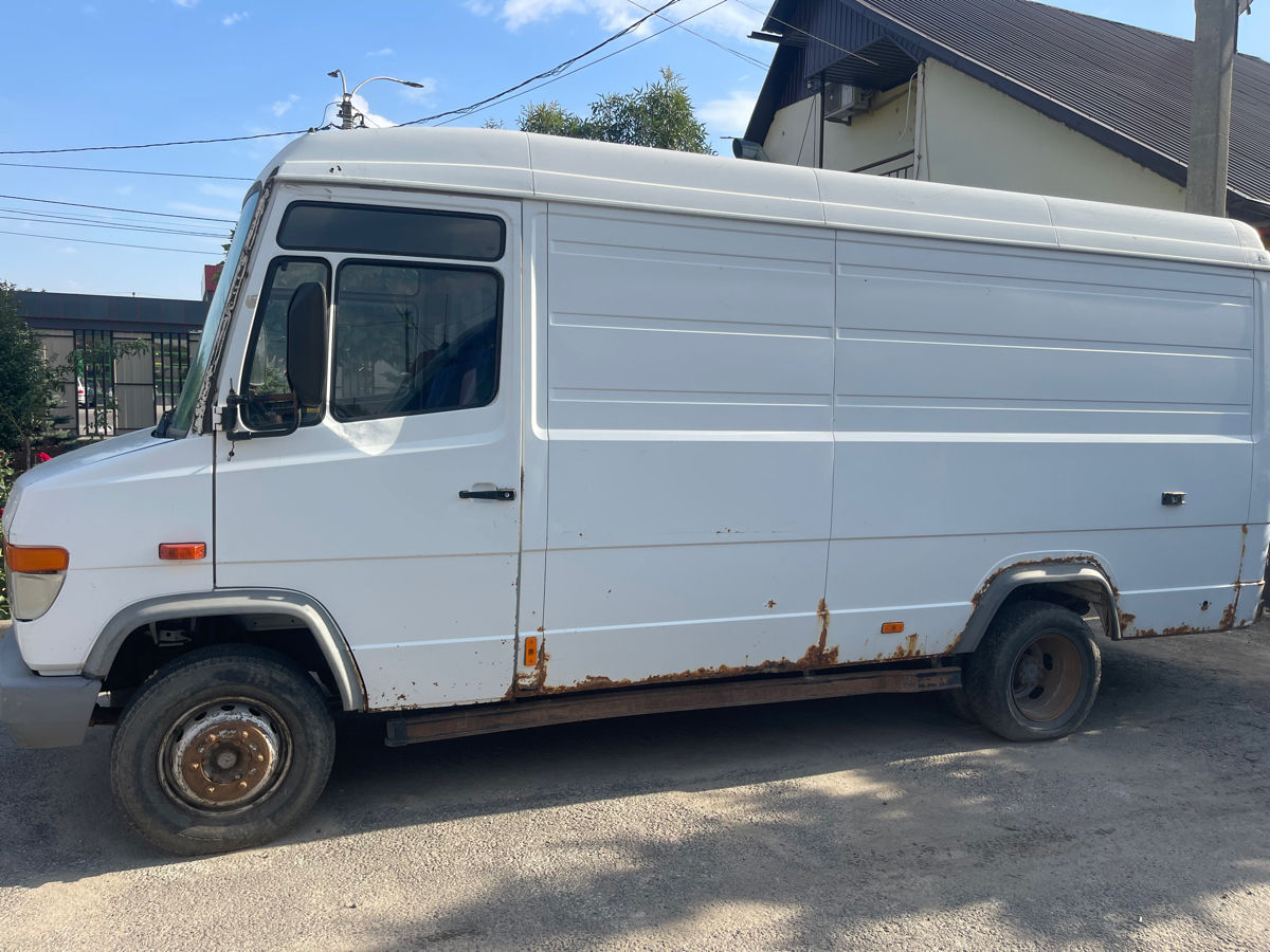 Mercedes Vario foto 1