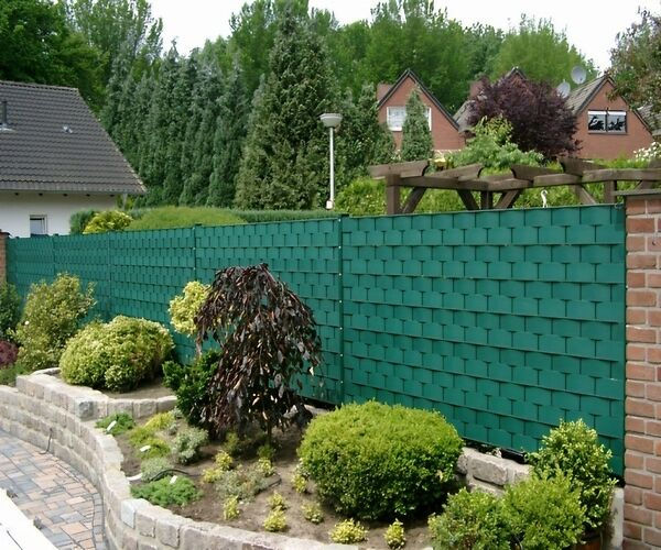 Bandă de plastic pentru gard. foto 13
