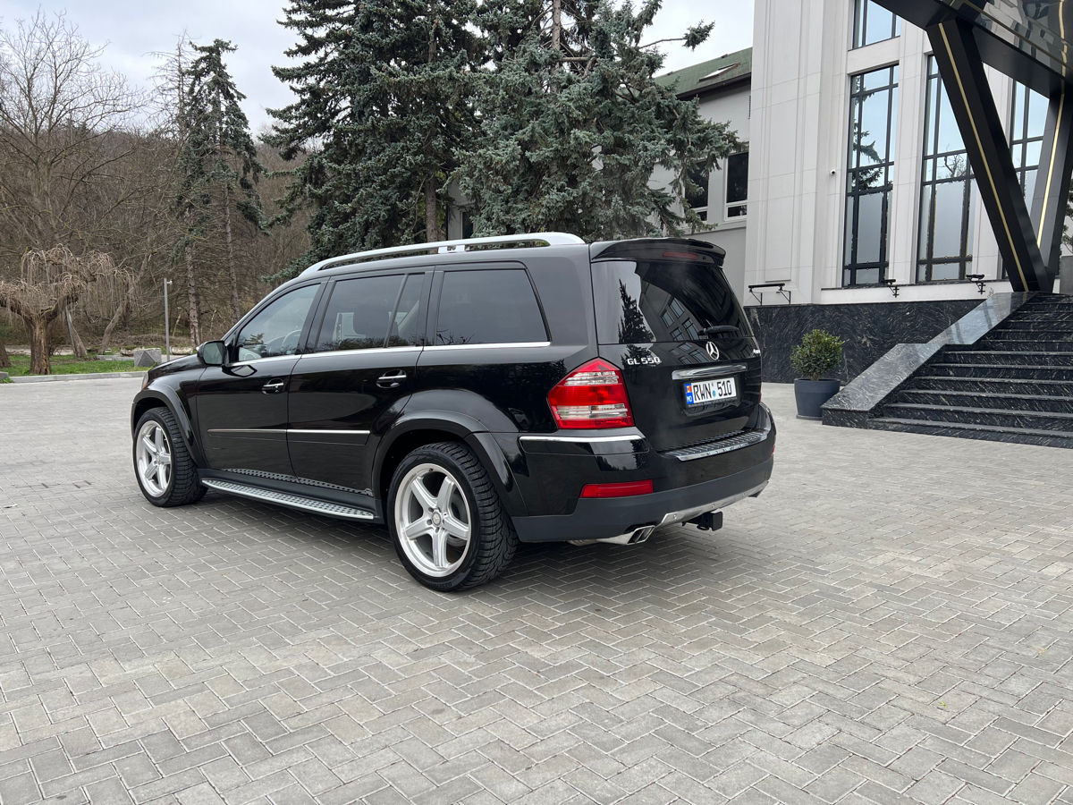 Mercedes GL-Class foto 2