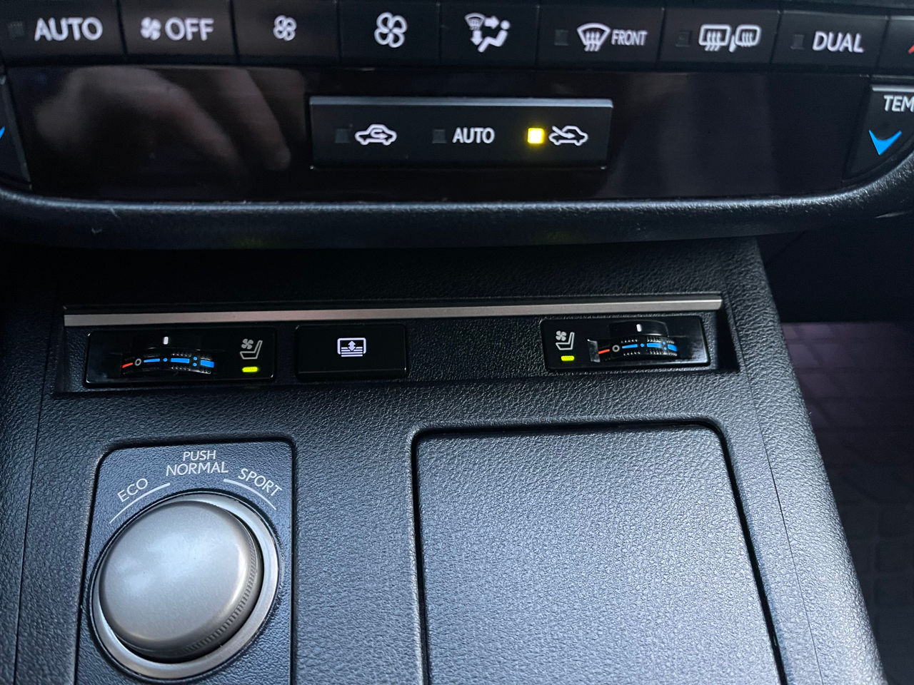 Lexus Es Series фото 9