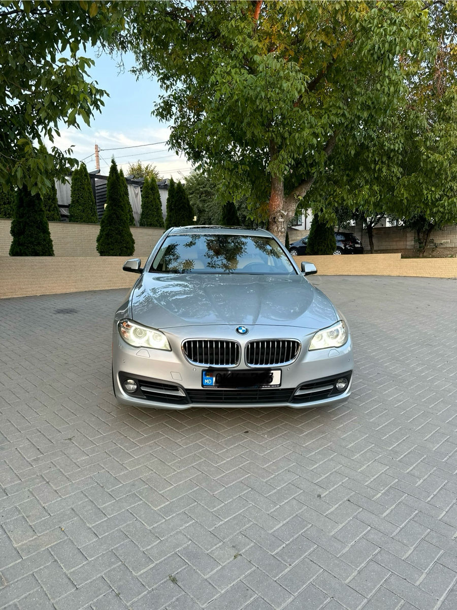 BMW 5 Series foto 0