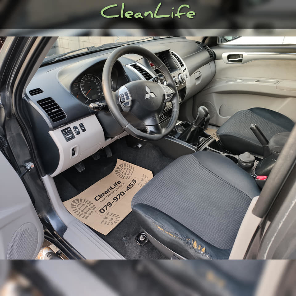 Deteiling Buiucani. Сuratare chimica cu aburi. Vopsirea pielii si plastic. Polish si reparatie auto foto 6