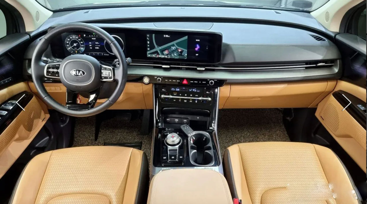 KIA Carnival foto 5