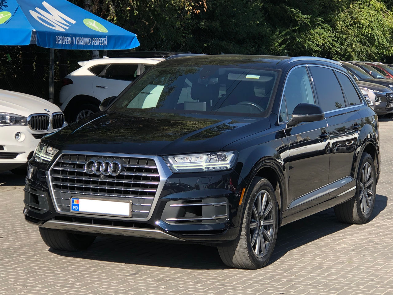 Audi Q7 фото 0
