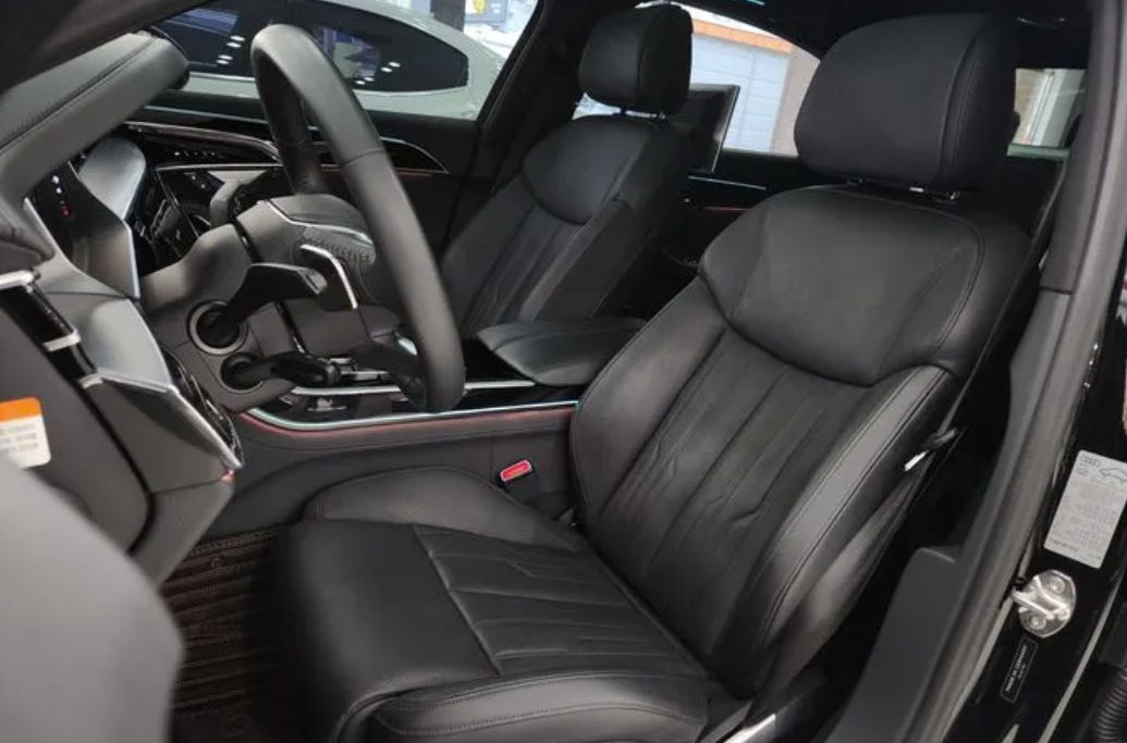Audi A8 foto 7