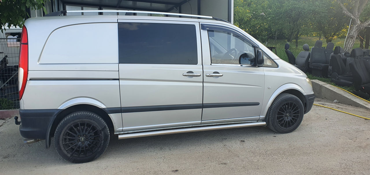 Dezmembrez Mercedes Vito( W639) foto 4