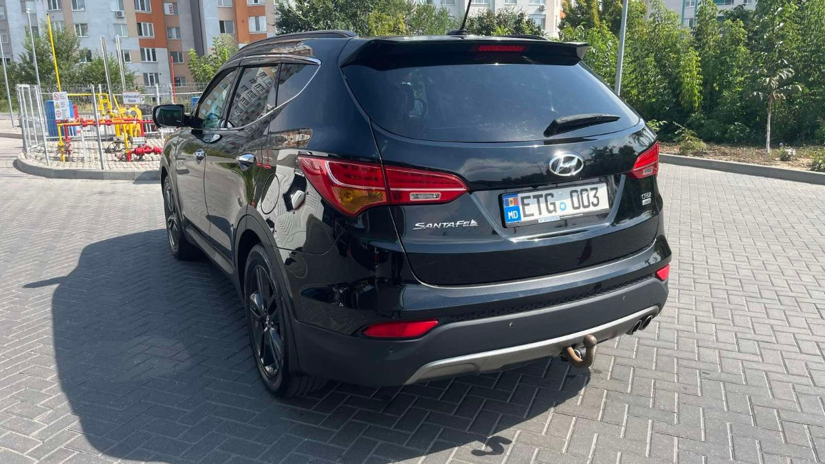 Hyundai Santa FE foto 1