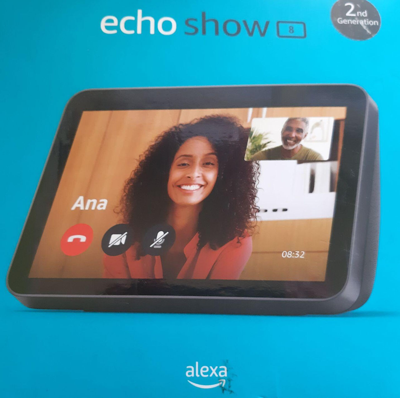 Alexa Echo Show(8) 2nd-Generation, Alexa Echo Dot (3rd Gen)