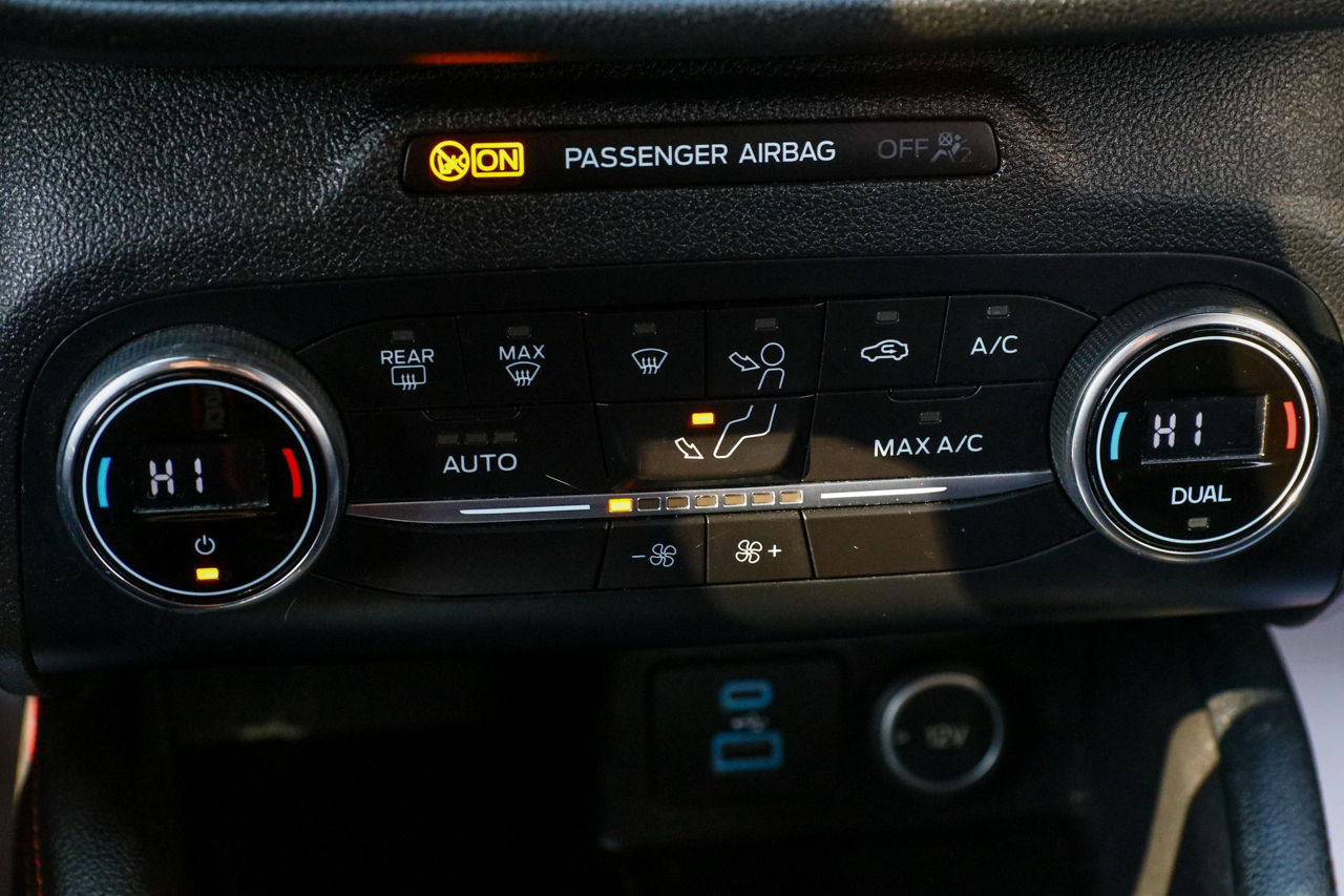 Ford Kuga фото 12