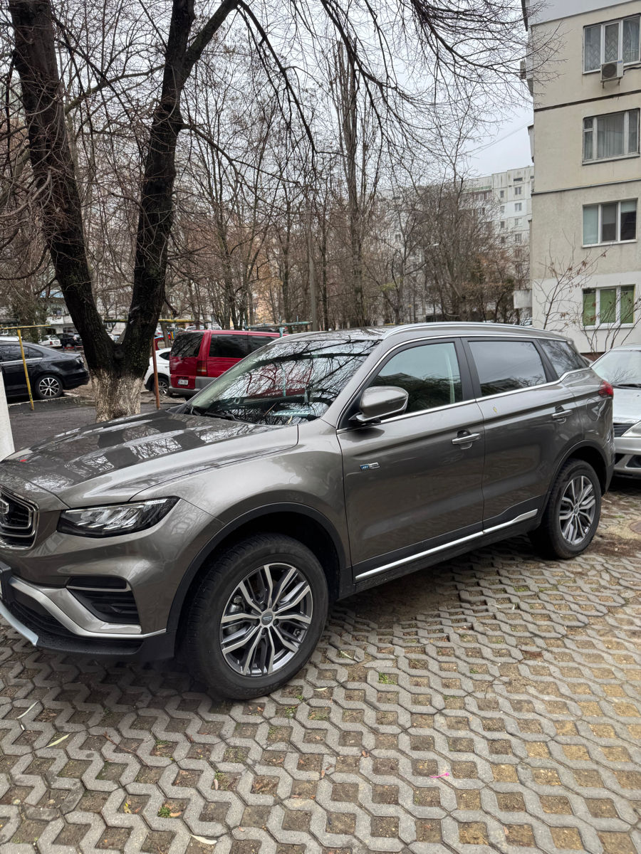Geely Atlas Pro foto 2