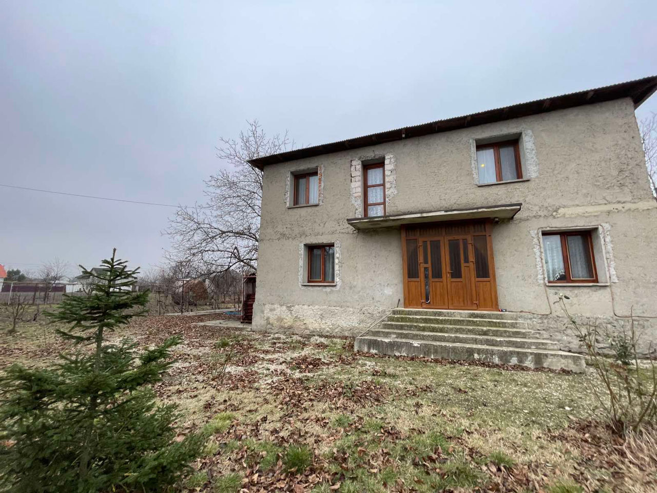 Vânzare casă spațioasă în două nivele în Orhei, Mitoc. foto 0