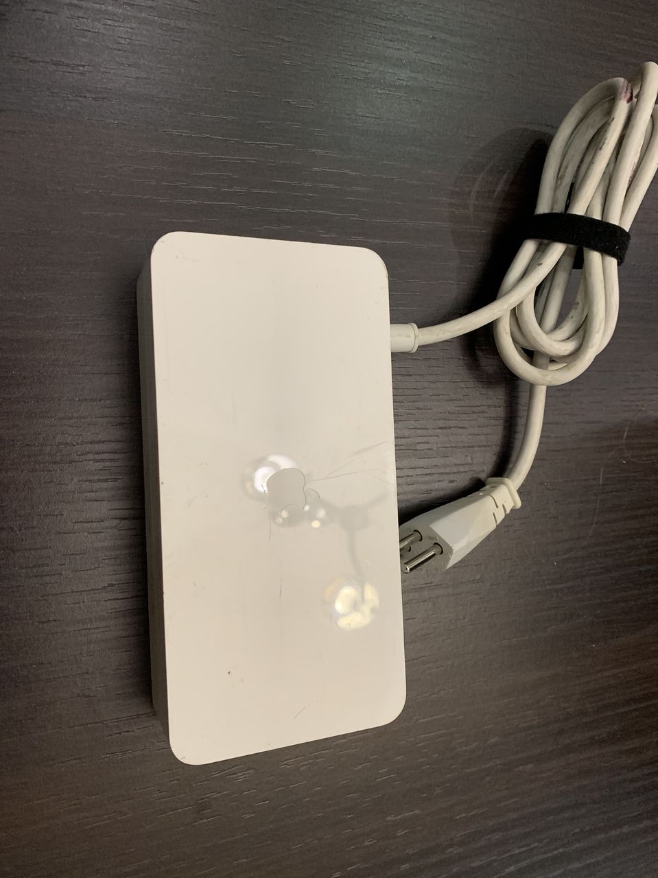 Aipple adapter A1098. Aipple adapter A1097. foto 2