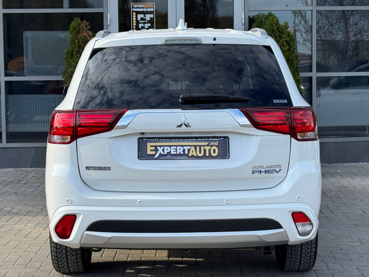 Mitsubishi Outlander — фото 5