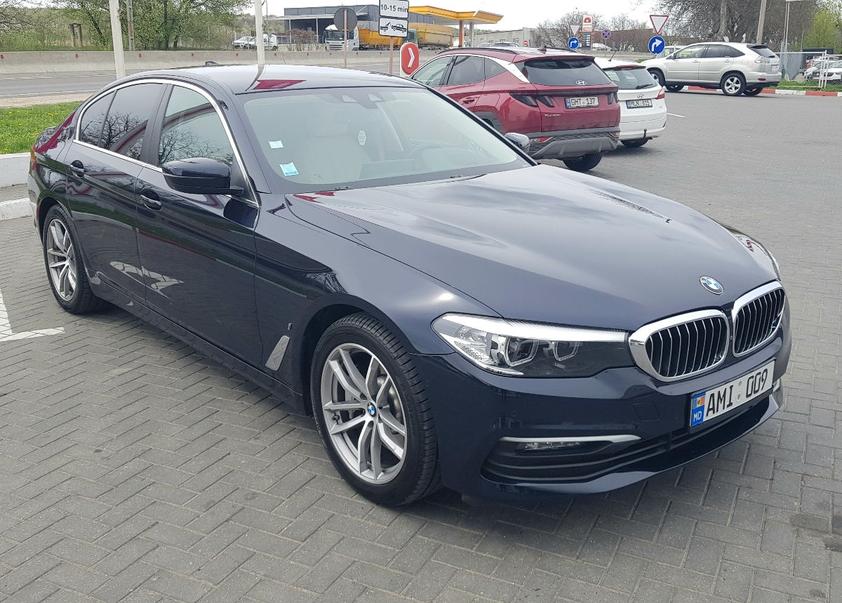 BMW 5 Series foto 1