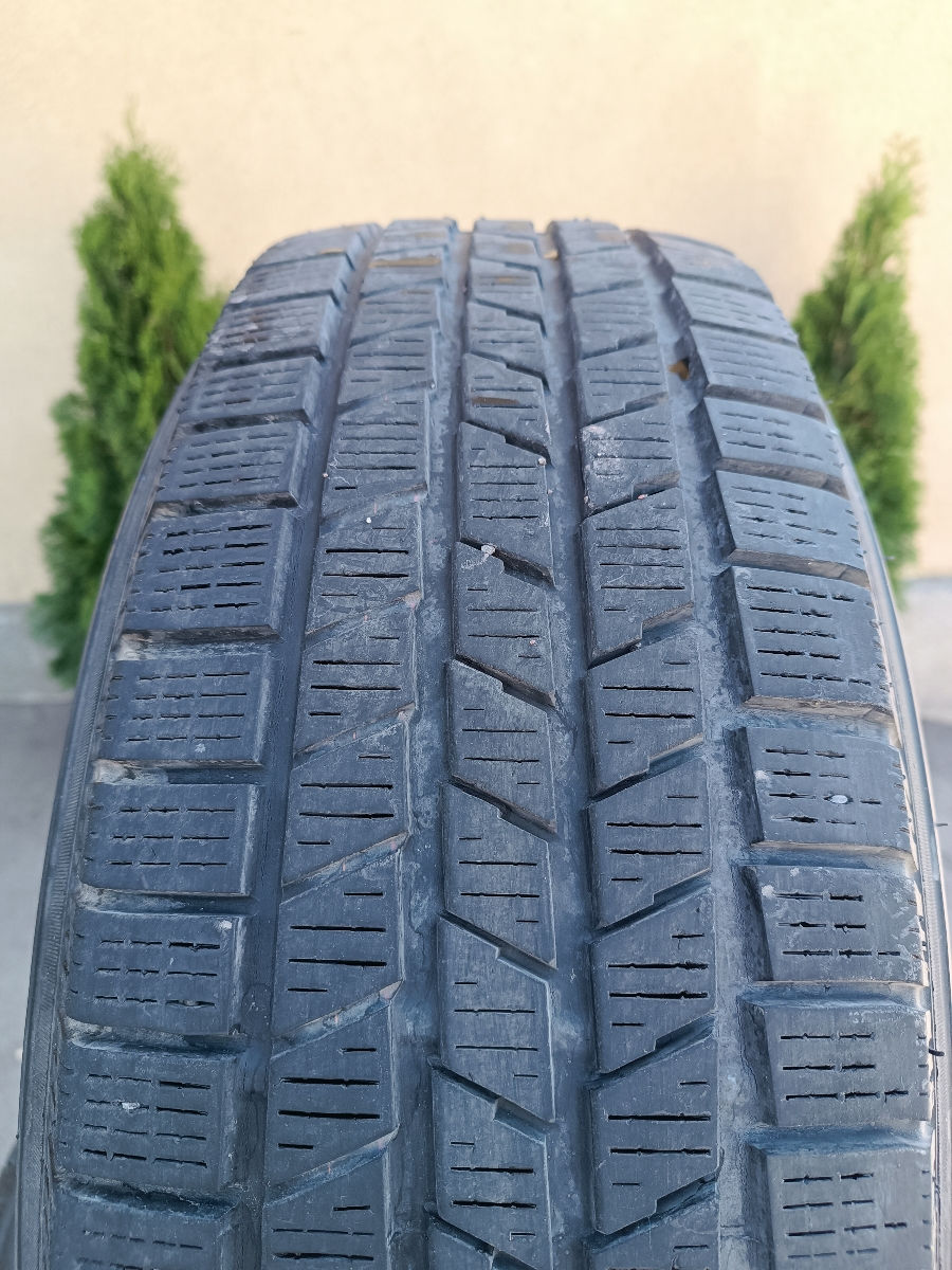 Шины 235/65 R18  фото 0