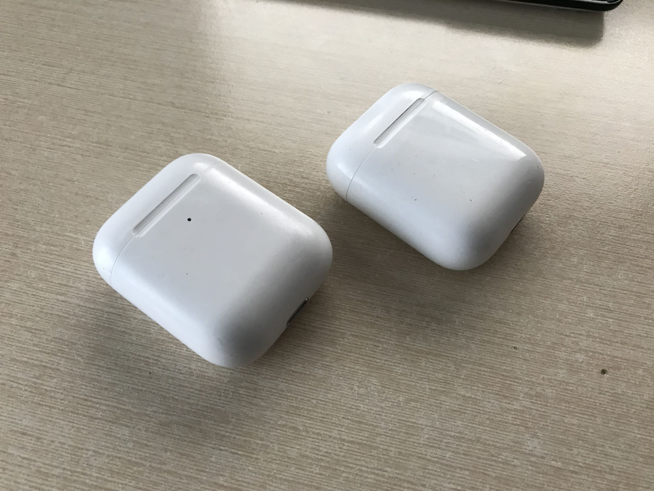 Кейсы для наушников apple