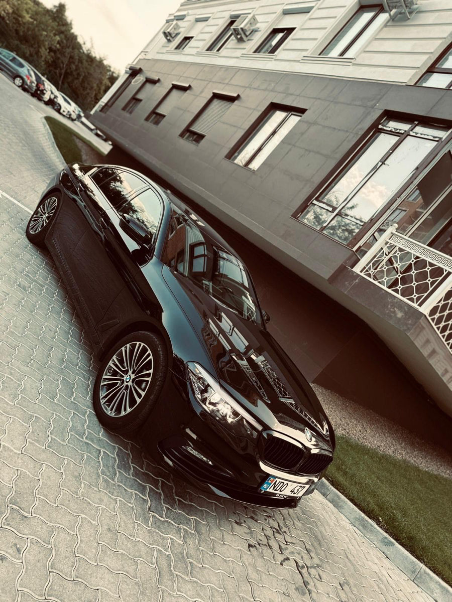 BMW 5 Series foto 1