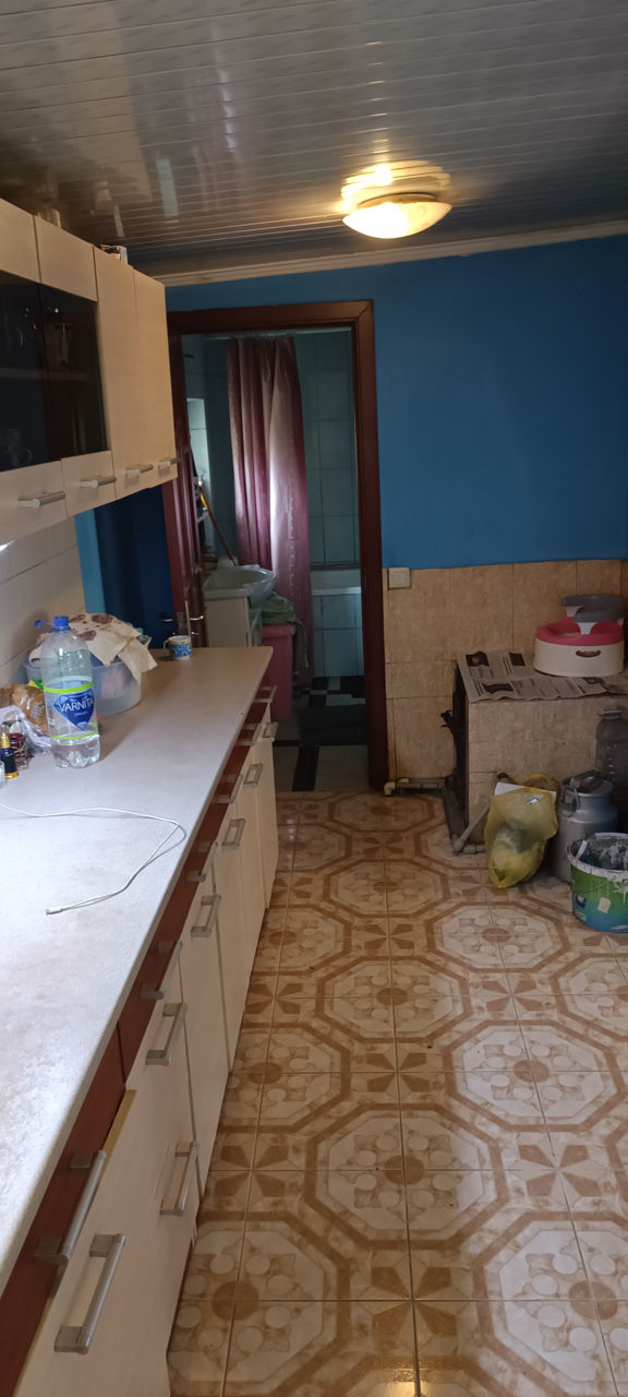 Casa cu tot cu mobila actele în regulă  foto 7