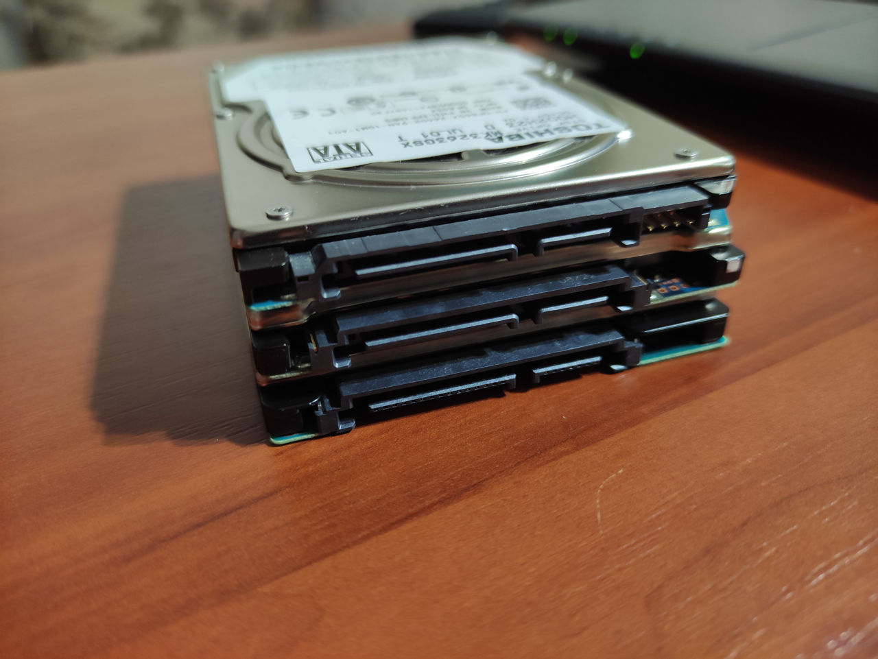 Vind HDD (Жёсткий диск) накопитель Hard Disk (SATA III)