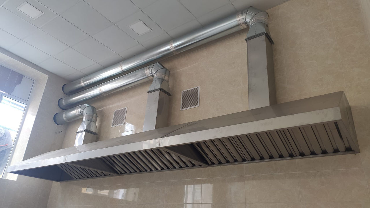 Вытяжные зонты для ресторанов, кафе и общепита в HoReCa фото 7