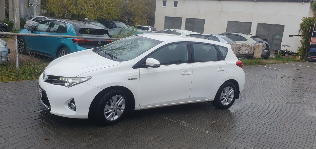 Toyota Auris foto 6