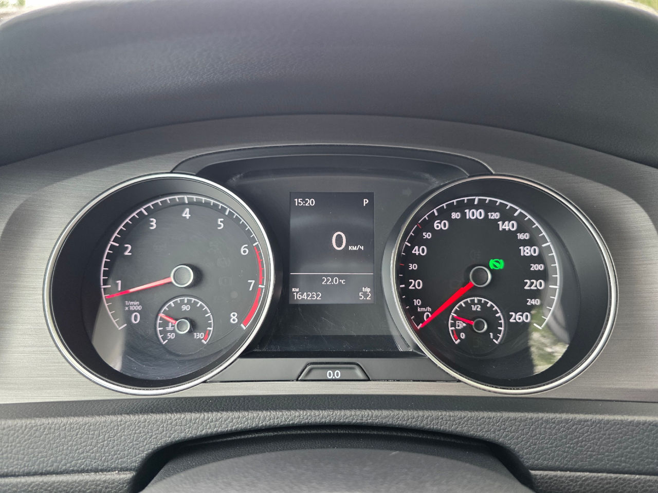 Volkswagen Golf foto 9