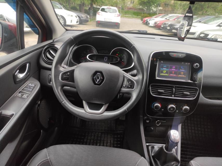 Renault Clio foto 14