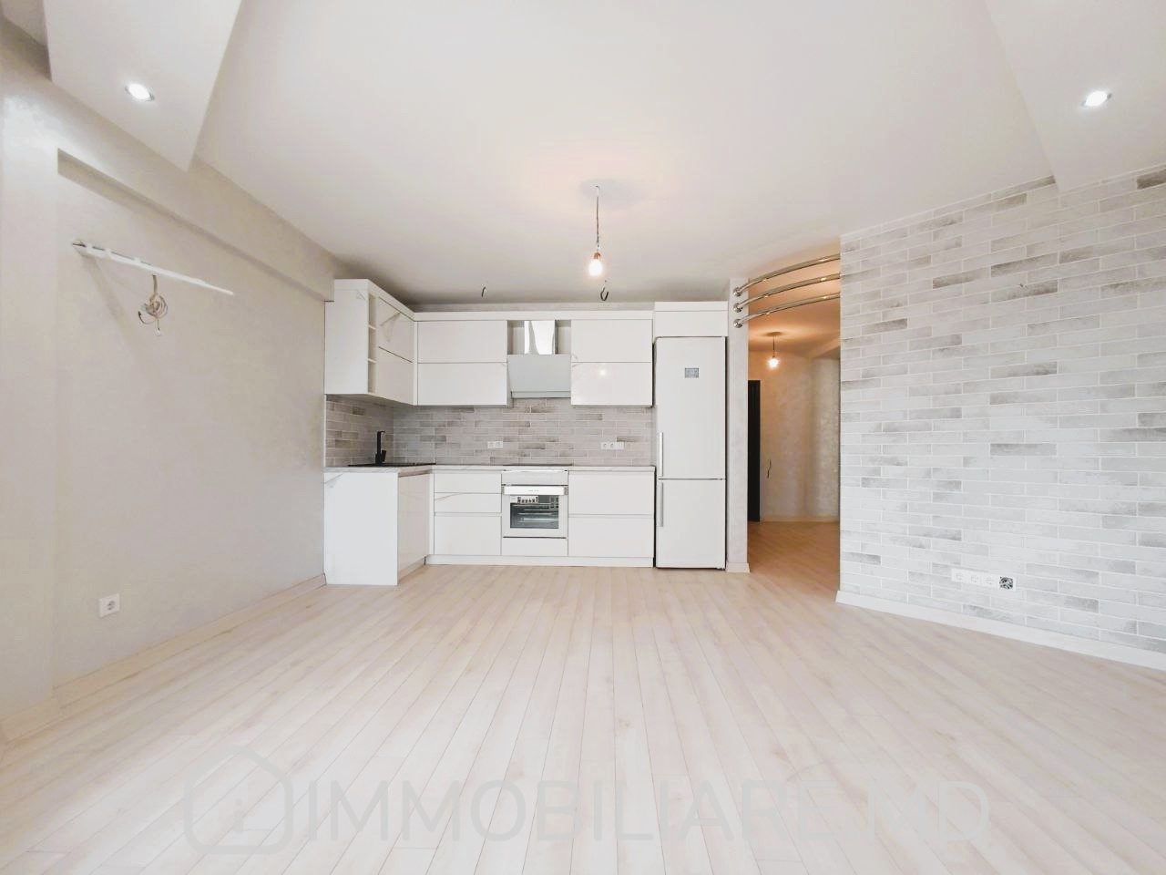 Apartament cu 2 camere, 70 m², Râșcani, Chișinău foto 5