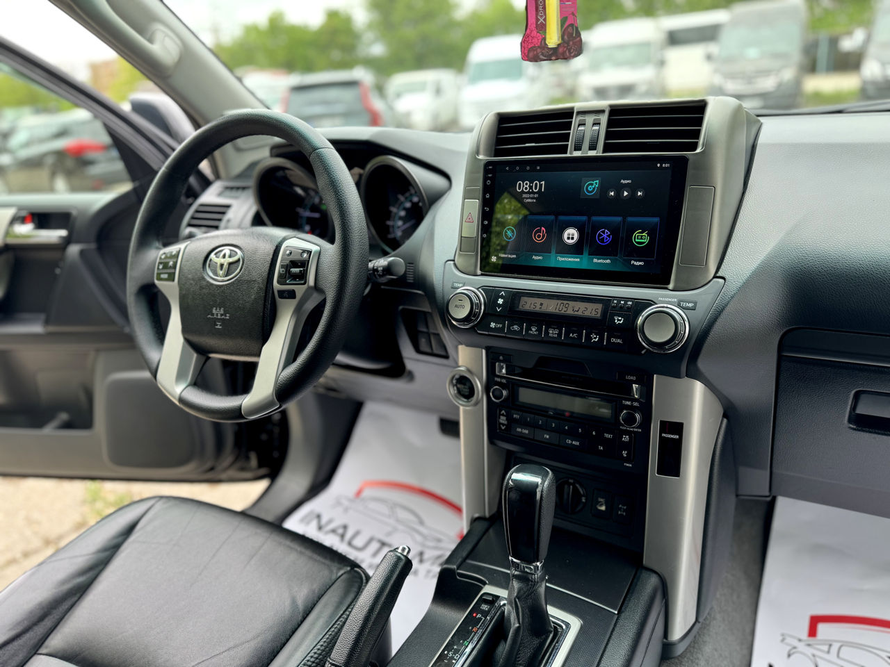Toyota Land Cruiser Prado foto 8
